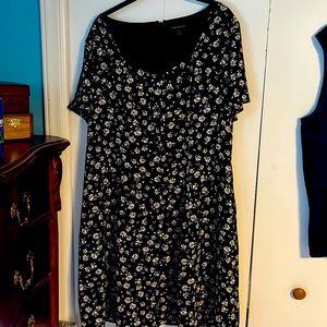 16 NWOT LANE BRYANT DRESS